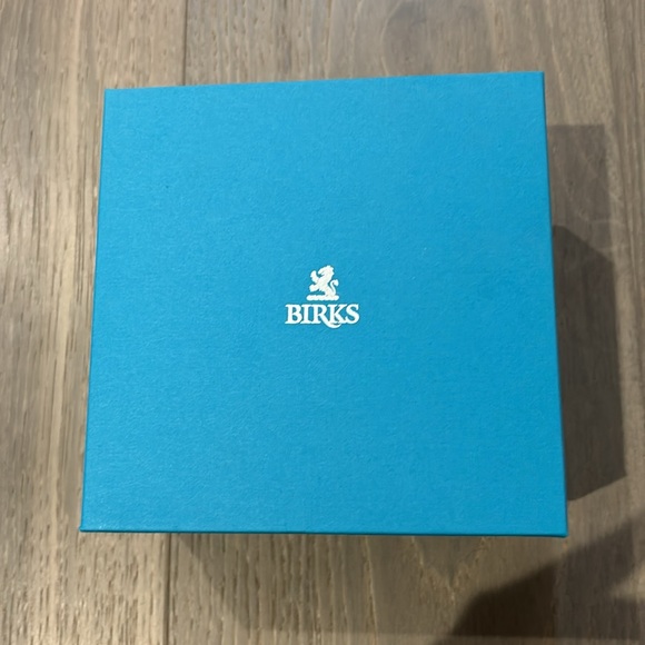 Maison Birks
Alphabet Learning Block Coin Bank - Picture 2 of 9